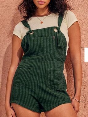 XS BDG Urban Outfitters Green Sadie Linen Blend  Dungarees Playsuit Romper